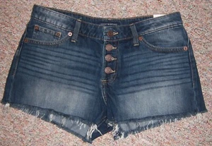 Women’s Lucky Brand Denim The Cut-Off Button Front Shorts Size 6 / 28 NWT - Picture 1 of 3
