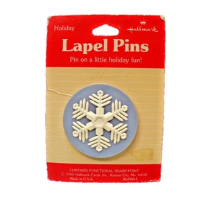 Hallmark PIN Christmas Vintage SNOWFLAKE White on Blue 1985 Brooch NEW* NT - Picture 1 of 3