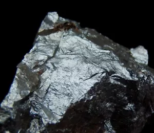 BIXBYITE rere rocality ---- SWEDEN Lappland - Stuor-Njåske /pf771 - Picture 1 of 11