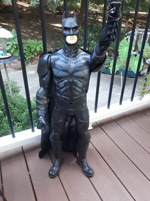 蝙蝠侠黑暗骑士崛起 Jakks 太平洋可动人偶 巨人 31 英寸 可姿势 — 第 1/4 张图片