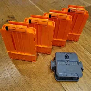 Nerf N Strike Magazine 4 x 6 Schuss plus grau Flip Clip ##a - Bild 1 von 2