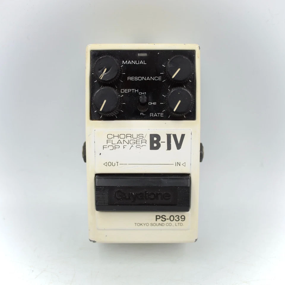 Pedal efecto Guyatone PS-039 Chorus/Flanger para bajo hecho en Japón 8717102 Foto 1 de 4