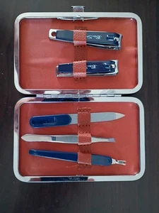 Deluxe Nail Care Kit - Picture 1 of 6