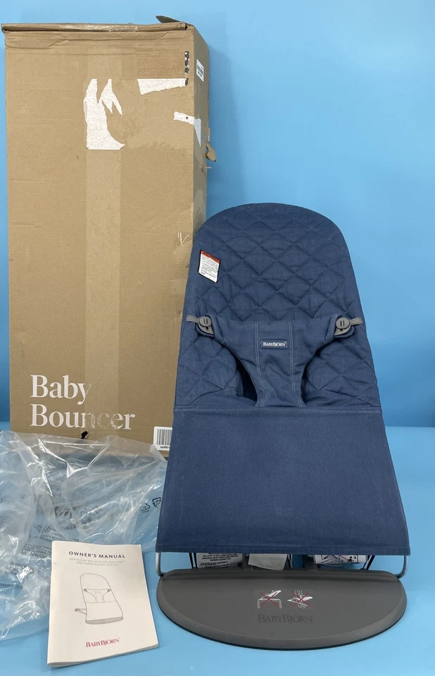BabyBjorn Bouncer Balance Soft Woven/Classic Quilt Blue - Image 1 of 4