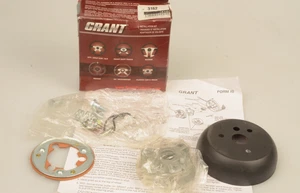 Grant 3162 GM Steering Wheel Installation Adapter Kit - 3 Bolt Mount NEW IN BOX - Bild 1 von 2