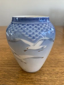 Vintage Bing und Grondahl B&G Möwen Porzellan Vase - Bild 1 von 6