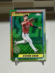 Mojo verde Topps cromado Steven Kwan Guardians 2025/99 1990 35th - Imagen 1 de 2