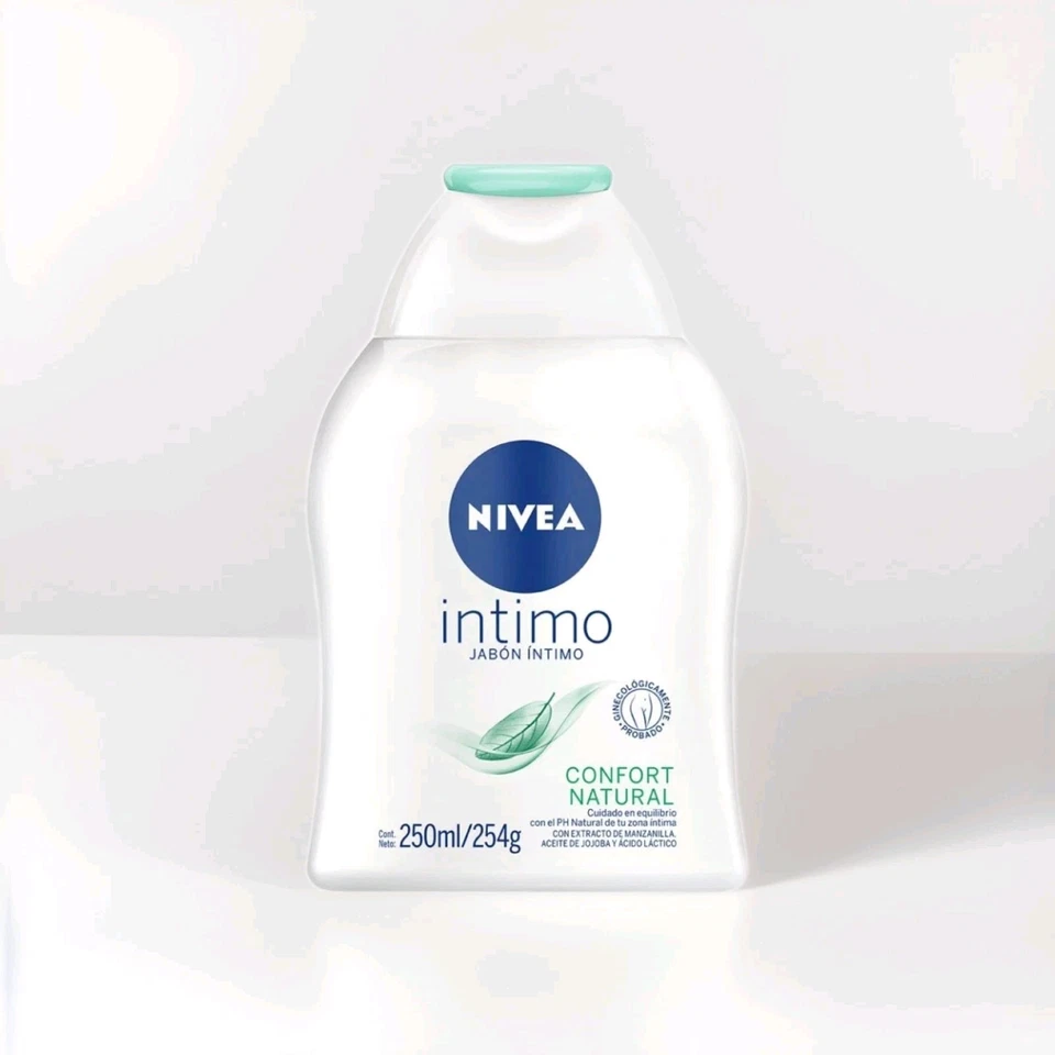 2 lociones de lavado íntimo natural Nivea Intimo Confort 250 ml / 8,3 fl oz Foto 1 de 1