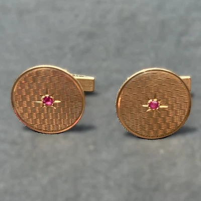 Vintage 14K Yellow Gold Cufflinks with Natural Ruby “Star” Center – Wave Pattern - Image 1 of 2
