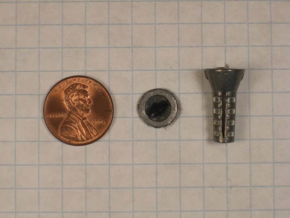 ANCLAJE DE PLOMO DE TORNILLO DE MADERA #(6-8) x 3/4" de largo, diámetro de diámetro de diámetro de 1/4", resistente a la luz Foto 1 de 1