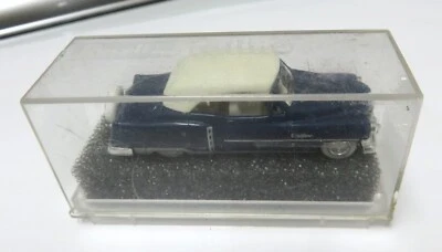 REVELL PRALINE CLASSIC 54 DARK BLUE CABRIO DELUXE CADILLAC W GERMANY - Image 1 of 4