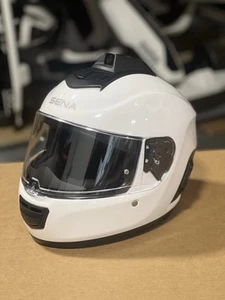(XL) Sena Momentum Pro Motorcycle Helmet Glossy White Bluetooth and Camera 🚚💨 - Picture 1 of 6