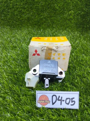 Regulador de voltaje genuino Mitsubishi para Mitsubishi Mighty Max L4 A866T00470 NOS Foto 1 de 4