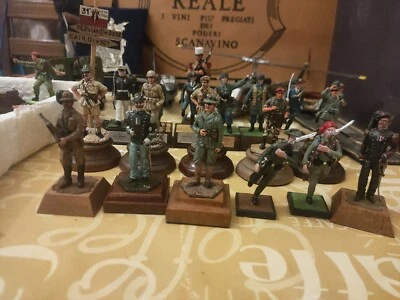  20 Soldatini di piombo collezione - Immagine 1 di 4