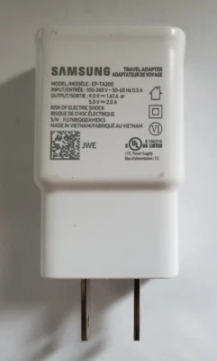 Samsung EP-TA200: 15W Fast Wall Charger - Image 1 of 4