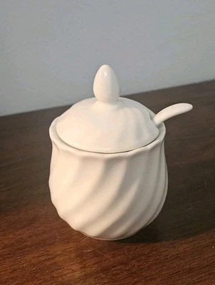 White Ceramic Swirl Sugar Bowl w/ Lid & Porcelain Spoon - EUC - Image 1 of 4