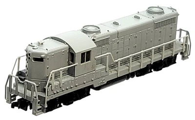 N Life-Like 7135 EMD GP18 Undecorated Locomotive (Tested) knuckle couplers - Image 1 of 4