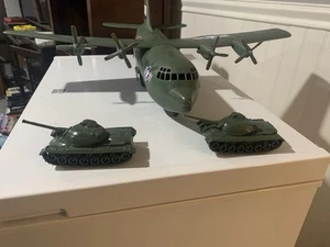 Hercules Military Processed Plastic Large Plane Green Wings C-130 Made In USA - Picture 1 of 20