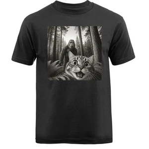 T-Shirt Scared Cat Selfie with Sasquatch Big Foot lustig humorvoll - Bild 1 von 17