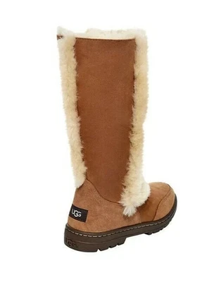 Botas altas talla 7 UGG para mujer con SUNDANCE II REVIVAL 5325O CASTAÑO $280 Foto 1 de 4