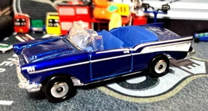 lose - 2007 Matchbox "1957 CHEVY Convertible" dunkelblau - CLASSICS 5er Pack - selten & schön - Bild 1 von 8
