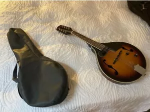 Fender FM-52E SB Electro Mandolin + Soft Case - Picture 1 of 3