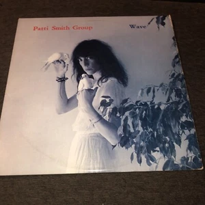 PATTI SMITH GROUP  WAVE     LP Vinyl Record Vintage Music Album - Picture 1 of 5
