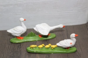 Vintage Britains Plastic Farmyard Gänse with Goslings Figures - Made in England - Bild 1 von 4
