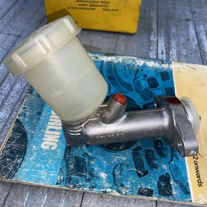 Ford Capri MK1 1600GT 2000 3 Litre Girling 812 Master Cylinder New Old Stock - Picture 1 of 4