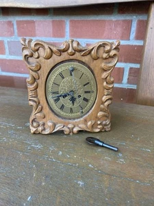 Alte Tischuhr Mit Spieluhr Vorderzappler Uhr Vintage Uhr Geschnitzt - Bild 1 von 4