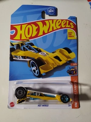 Coche de error Hot Wheels 2021 al revés en blister cableado caliente Hw Track Champs 1:64 Foto 1 de 4