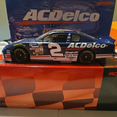 1/24 RCCA nascar 2000 Kevin Harvick #2 AC-Delco Chevy bank w/autograph - Image 1 of 4