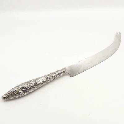 Cuchillo de queso floral Gorham 1890 Greenleaf Crosby Repousse de plata esterlina Foto 1 de 4