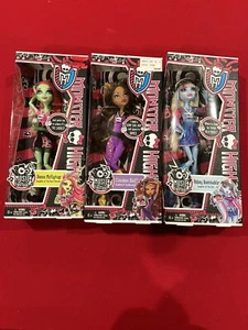 Monster High Music Festival 3 Dolls Venus Flytrap Clawdeen Wolf Abbey Bominable - Picture 1 of 5