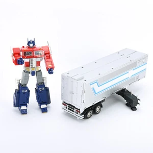 Transformers G1 Classic Series Optimus Prime Autobot w/Trailer & Pilot 8" Figure - Picture 1 of 45