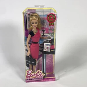 2014 Barbie Entrepreneur Career Of The Year Mattel CBD23 Collectible - Picture 1 of 13