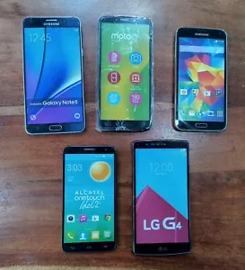 Lot de 5 téléphones jouets multicolores pour enfants téléphone portable factice Samsung Note 5 Motorola A - Photo 1 sur 13