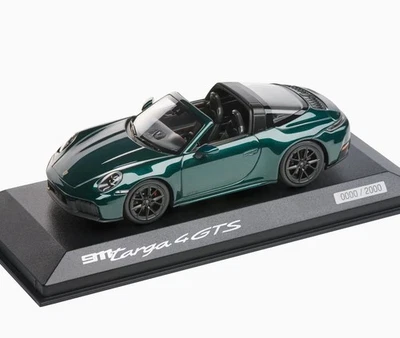 1:43 MINICHAMPS 2025 PORSCHE 911 992.2 targa 4 GTS Jet Green LIMITED 2,000 pcs - Image 1 of 3