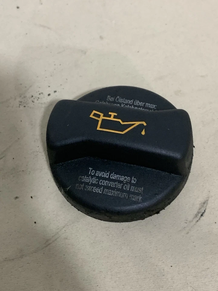 FEBI Oil Filler Cap patrol SKODA FABIA FELICIA OCTAVIA RAPID ROOMSTER SUPERB - Image 1 of 1