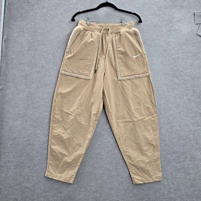 Calça Nike Feminina Activewear S Bege Tecido Essencial Cintura Alta Sherpa Swoosh - Imagem 1 de 4