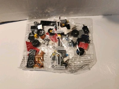 LEGO City: Mobile Command Center (60139) - Image 1 of 3