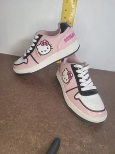 Hello Kitty Sneaker (Größe 7 Damen) rosa Freizeit Schnürschuhe von Sanrio - Bild 1 von 14