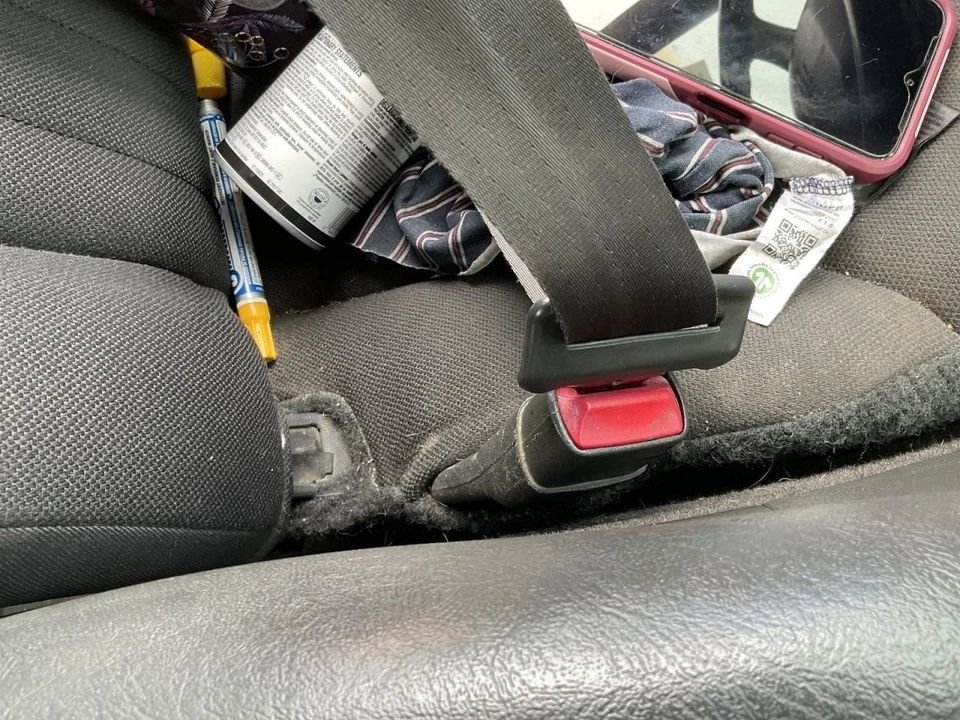 Seat Belt Front 60/40 Seat Driver Buckle Fits 99-03 S10/S15/SONOMA 4961740 - Изображение 1 из 1