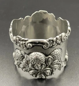 Large Woodside Sterling Silver Napkin Ring Clover Berries Initials Engraved “MM” - Picture 1 of 9