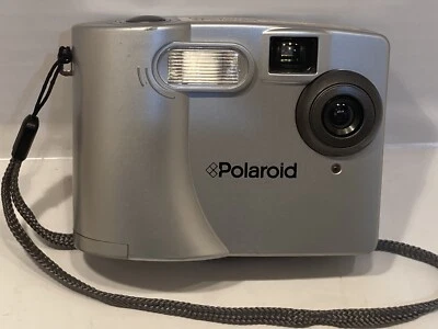 Polaroid PhotoMAX FUN Flash 640 0.4MP Digital Camera - Silver - Image 1 of 4