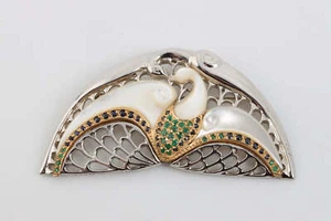Rara spilla cigno Erte in argento 925 e oro giallo 14 kt con pietre d'accento (30,05 g.) - Foto 1 di 5