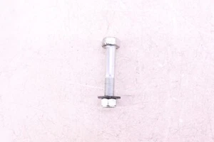 YAMAHA MT09 MT-09 MT 09 2022 22-23 OEM PERNO DE MONTAJE DE CHOQUE SUPERIOR Y134 - Imagen 1 de 3