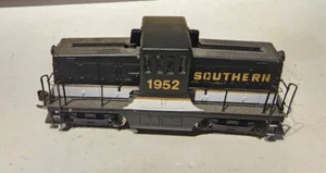 Bachmann Spectrum HO 44 Ton Switcher Southern #1952 DC - Picture 1 of 7