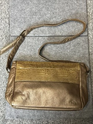 Vintage SAS Metallic Bronze Brown LEATHER CROSSBODY w/Croc Trim Shoulder Bag USA - Image 1 of 4