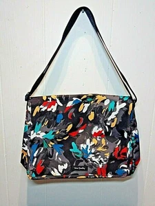NWT Vera Bradley Lighten up Nylon Messenger Bag in SPLASH FLORAL - Picture 1 of 7